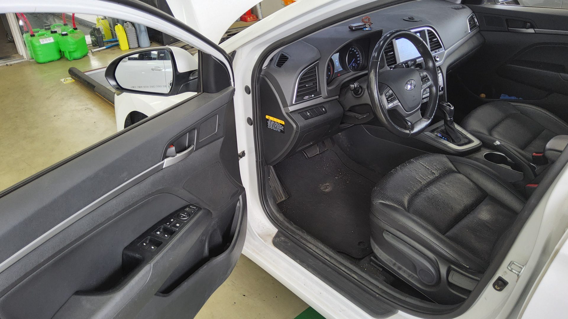 2017 - hyundai avante