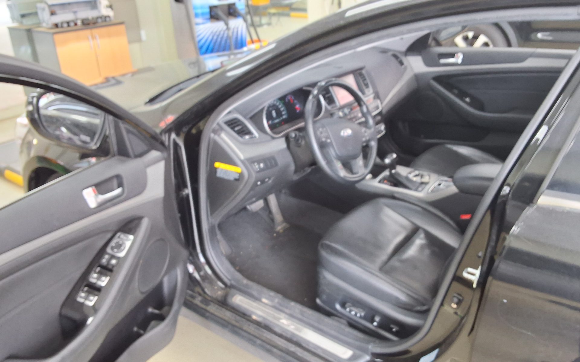 2014 - kia k7