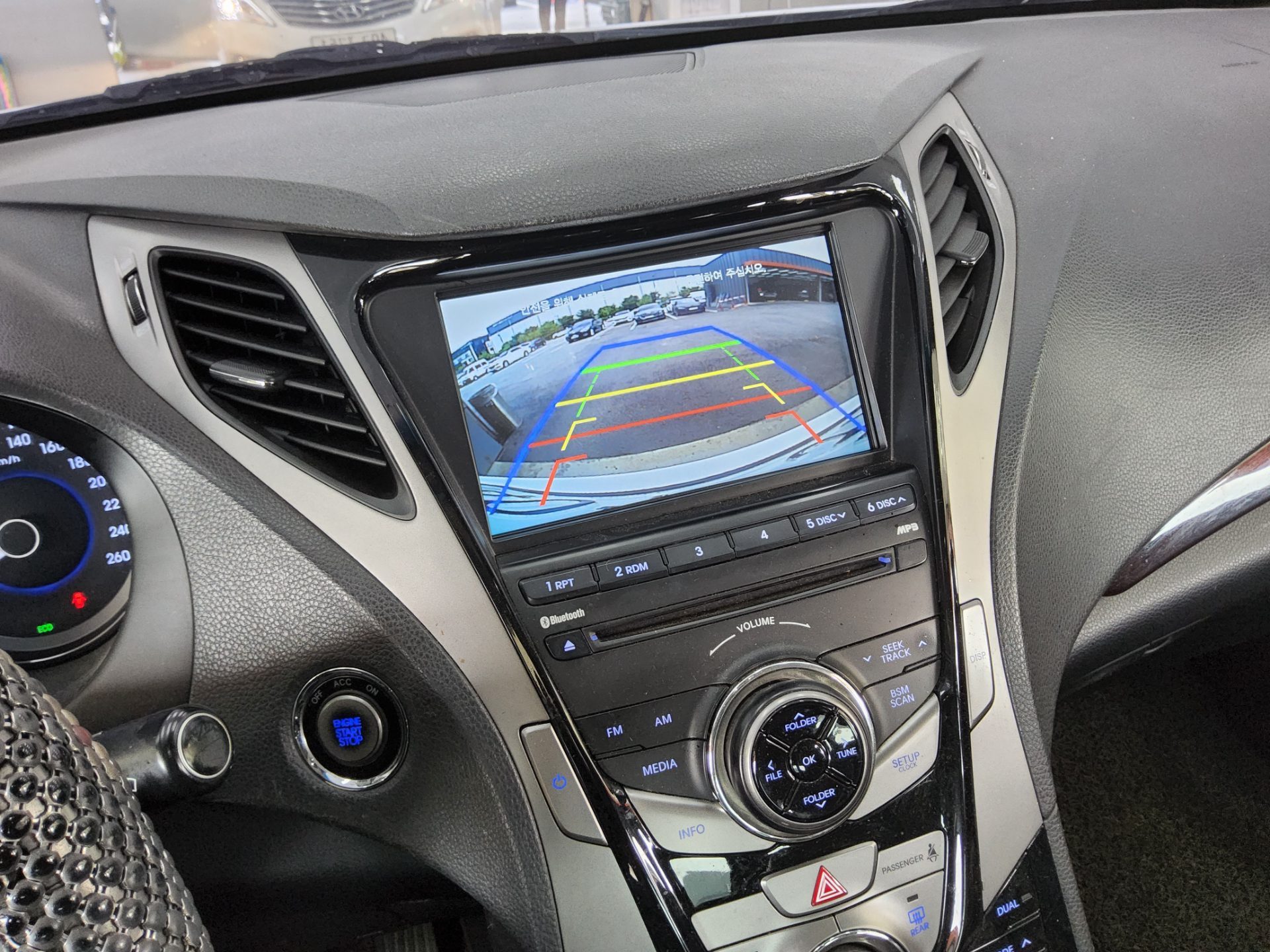 2011 - hyundai grandeur