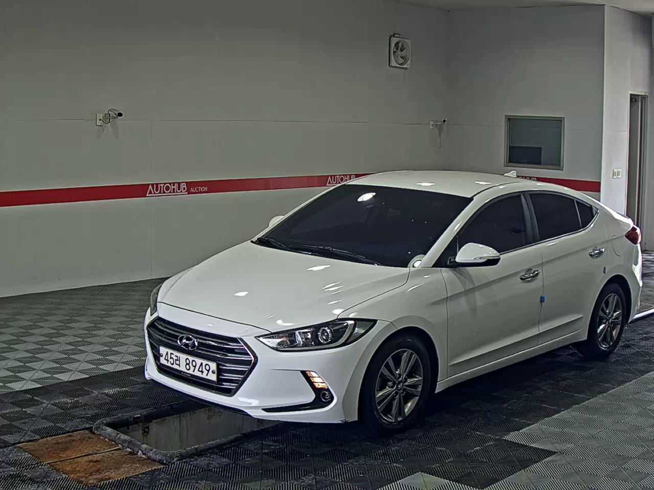 HYUNDAI AVANTE GDi