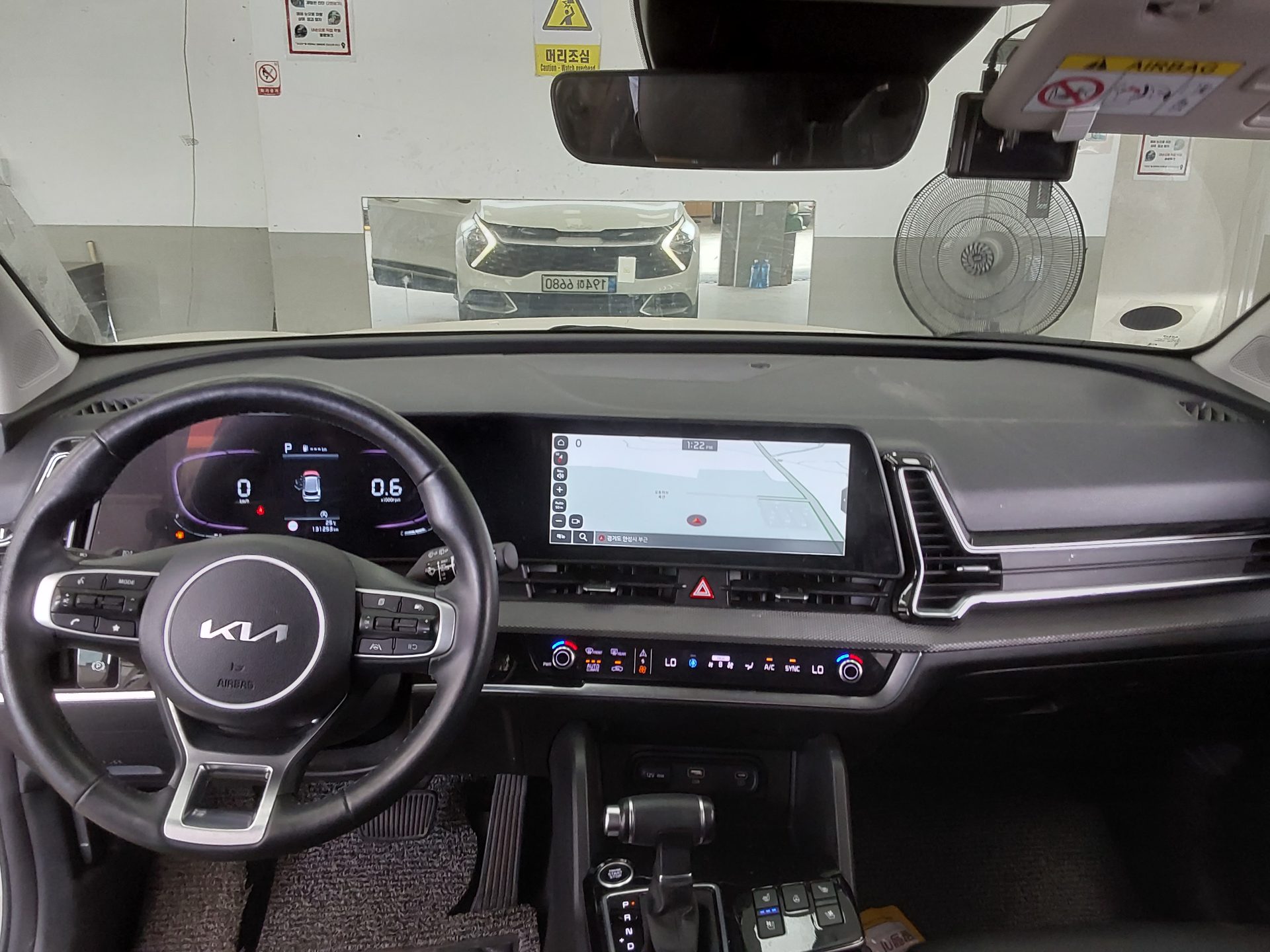 2023 - kia sportage