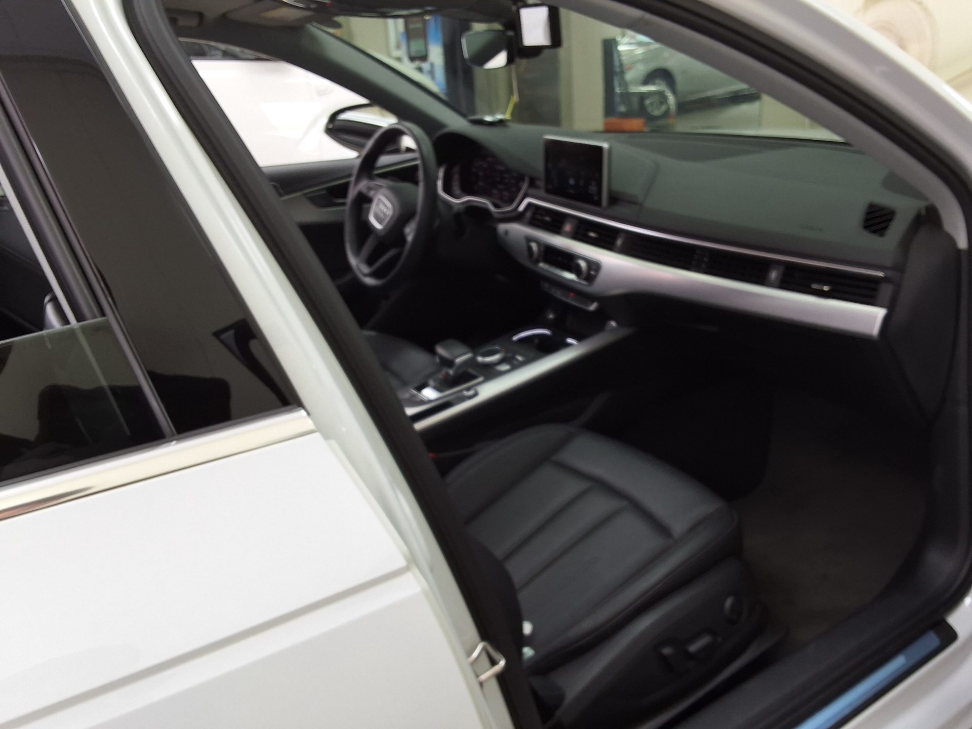 2019 - audi a4