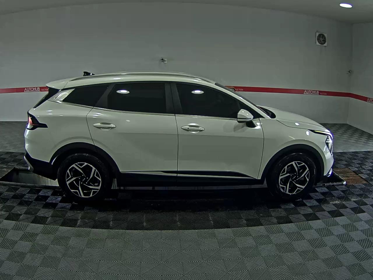 2023 - kia sportage