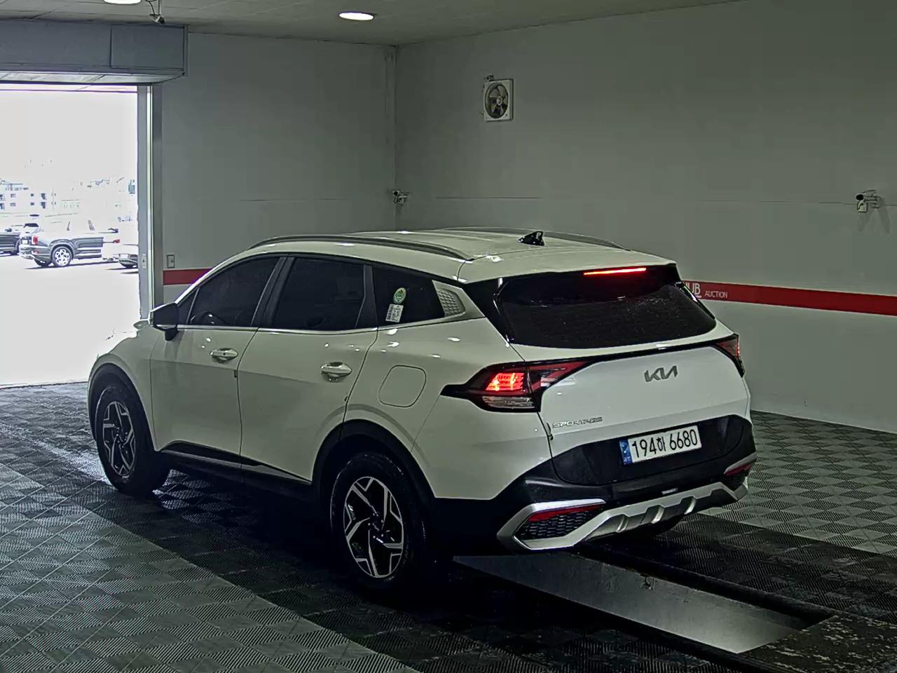 2023 - kia sportage