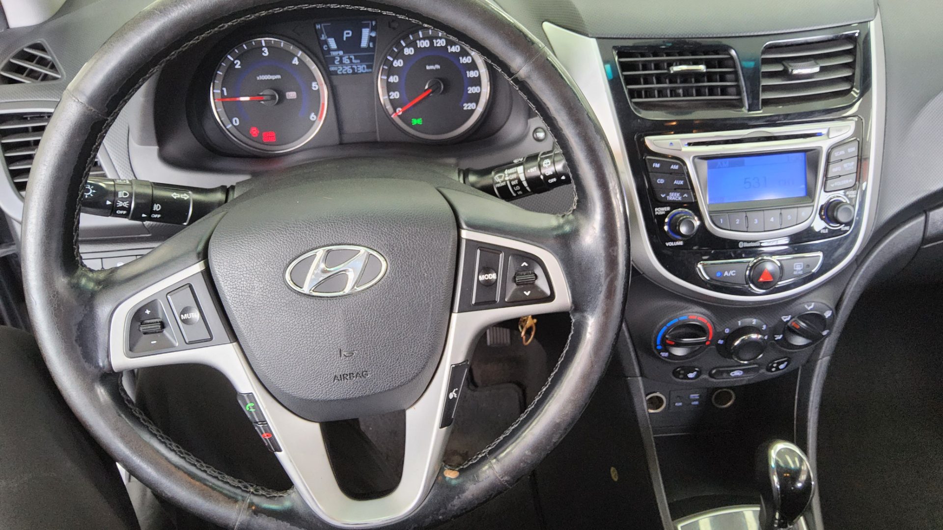 2015 - hyundai accent