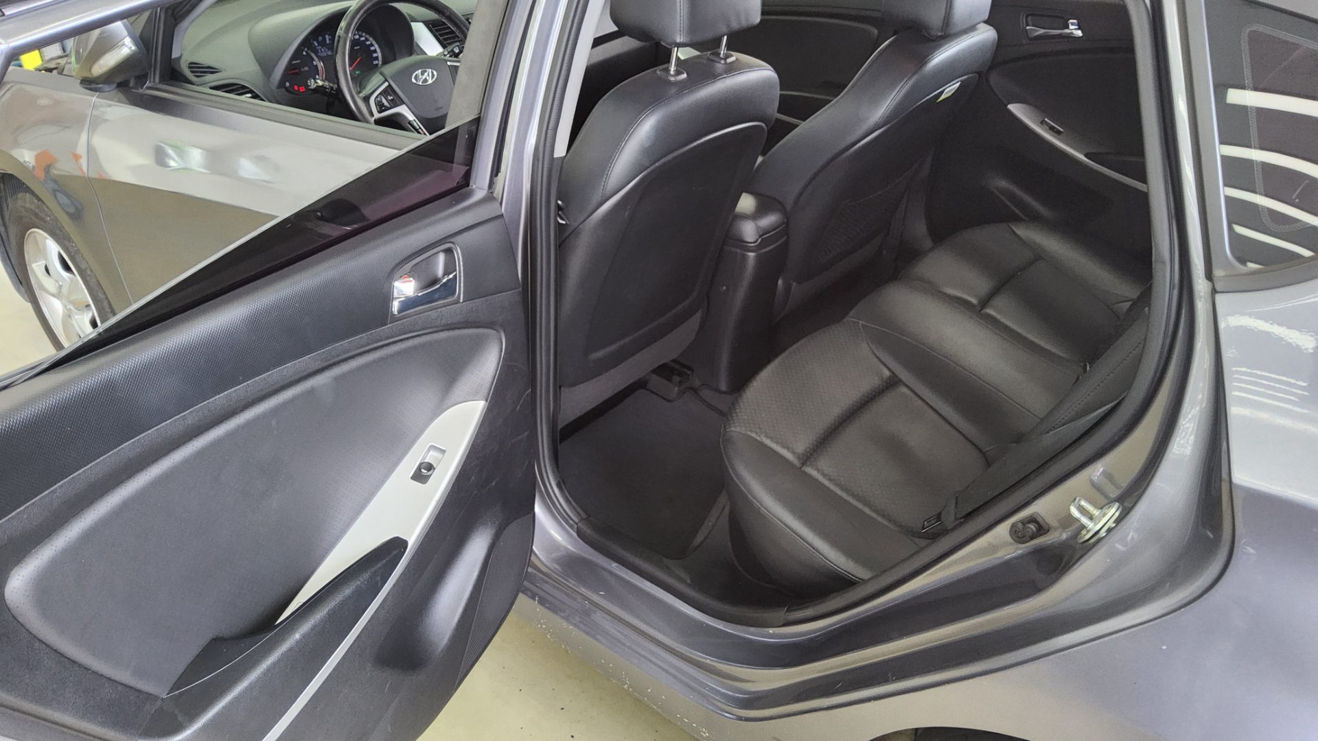 2015 - hyundai accent