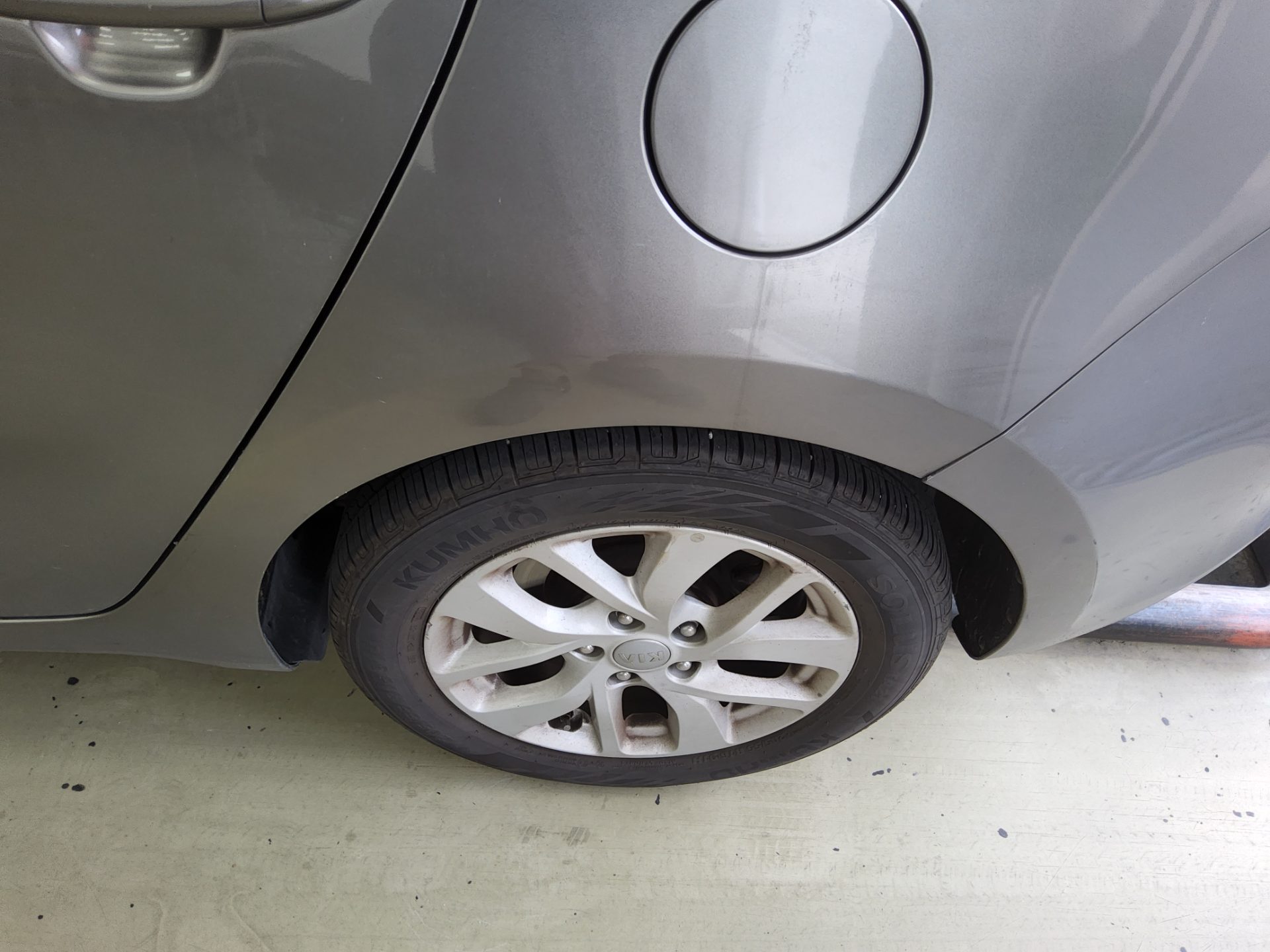 2018 - kia carens