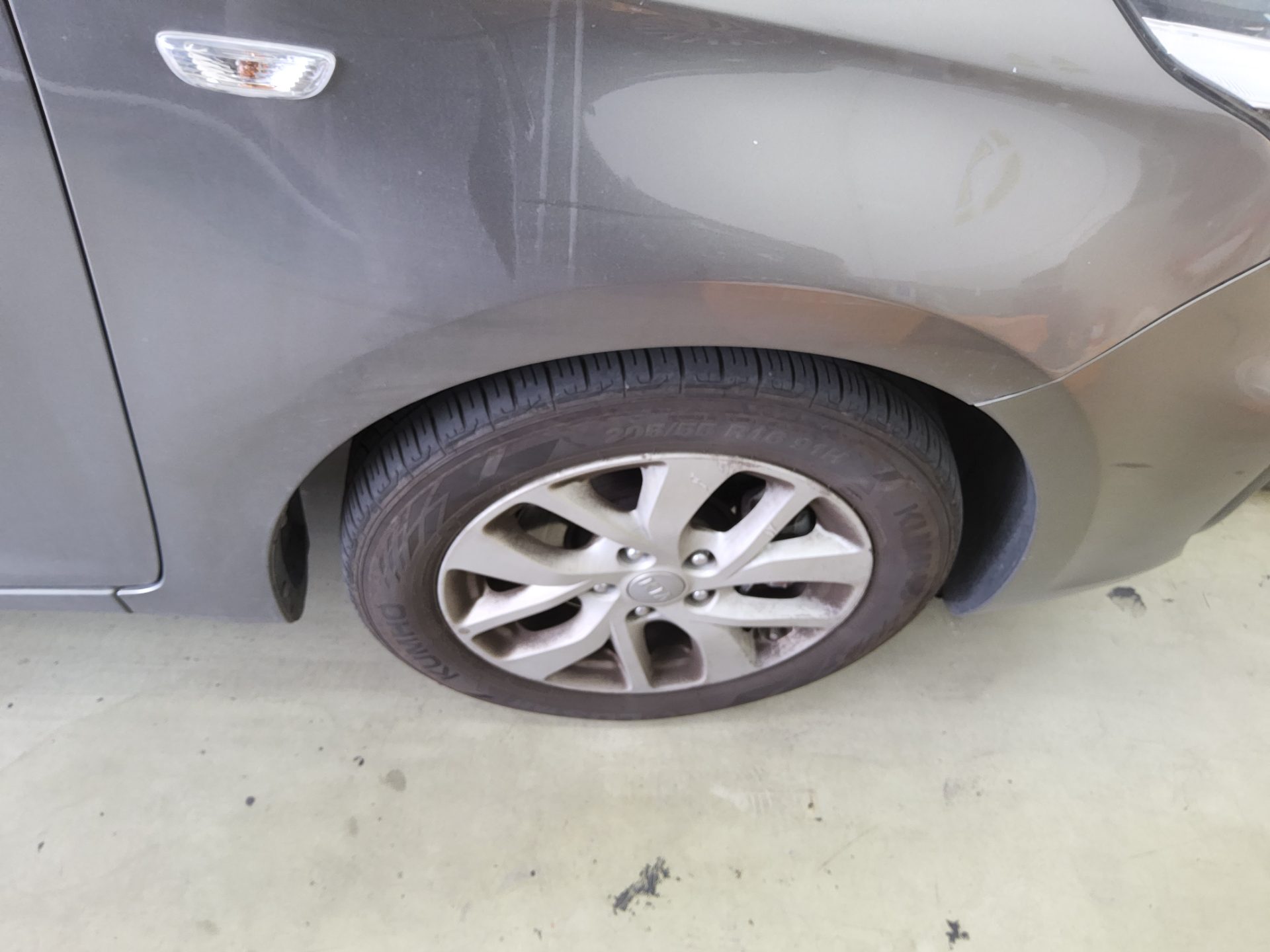 2018 - kia carens