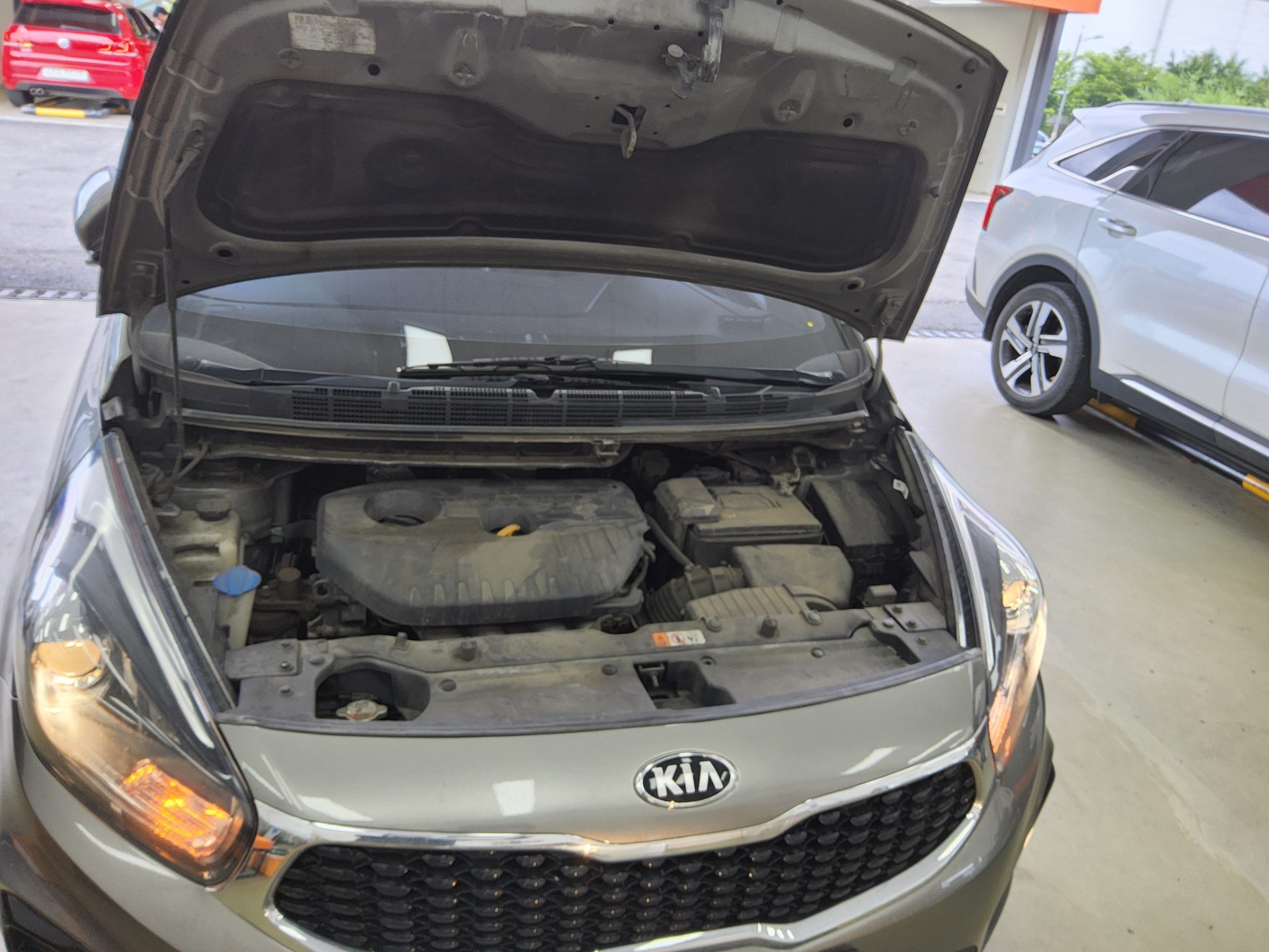 2018 - kia carens