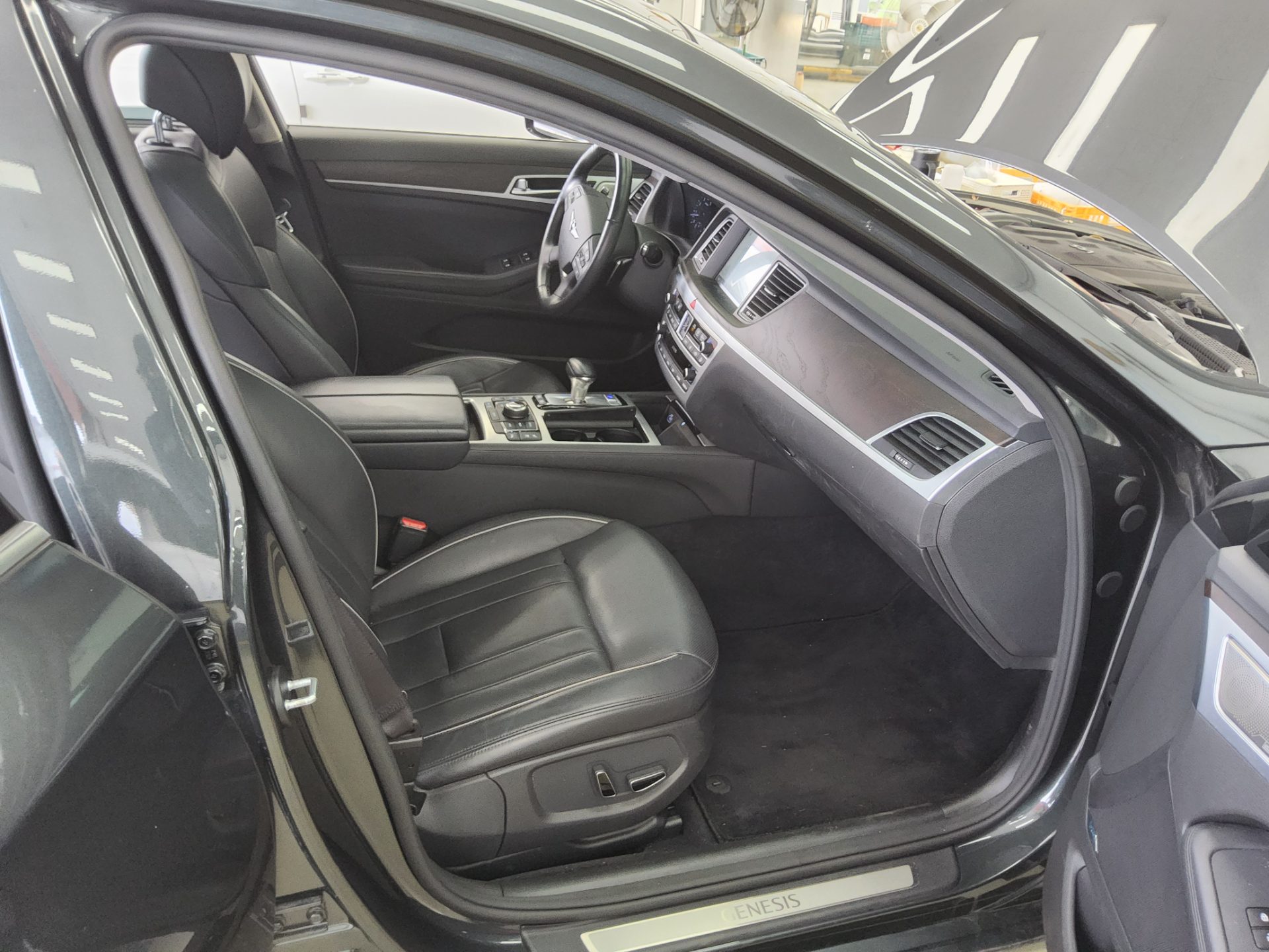 2019 - genesis g80