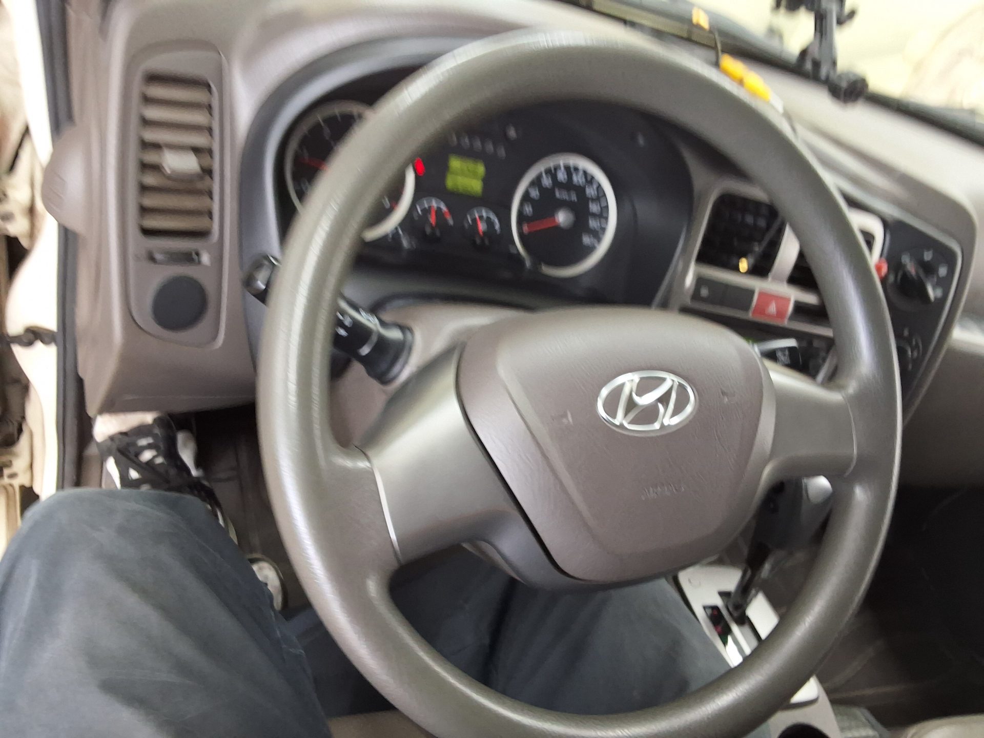 2013 - hyundai porter