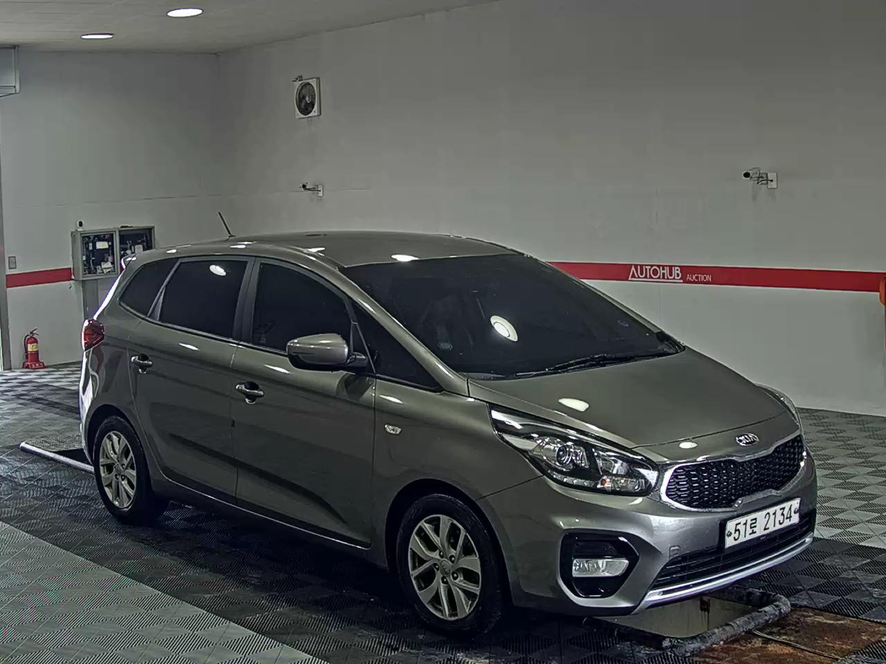 2018 - kia carens