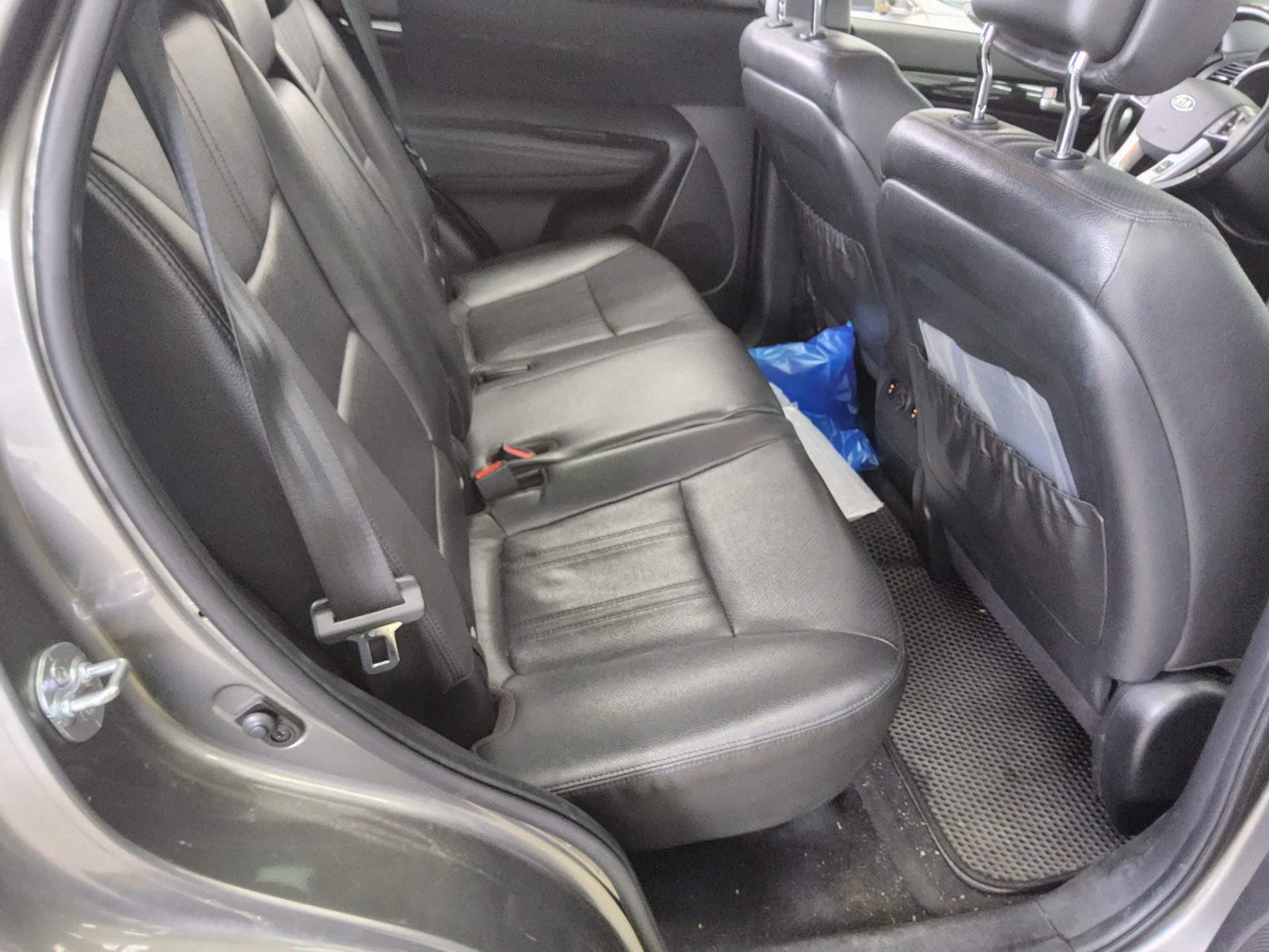2011 - kia sorento