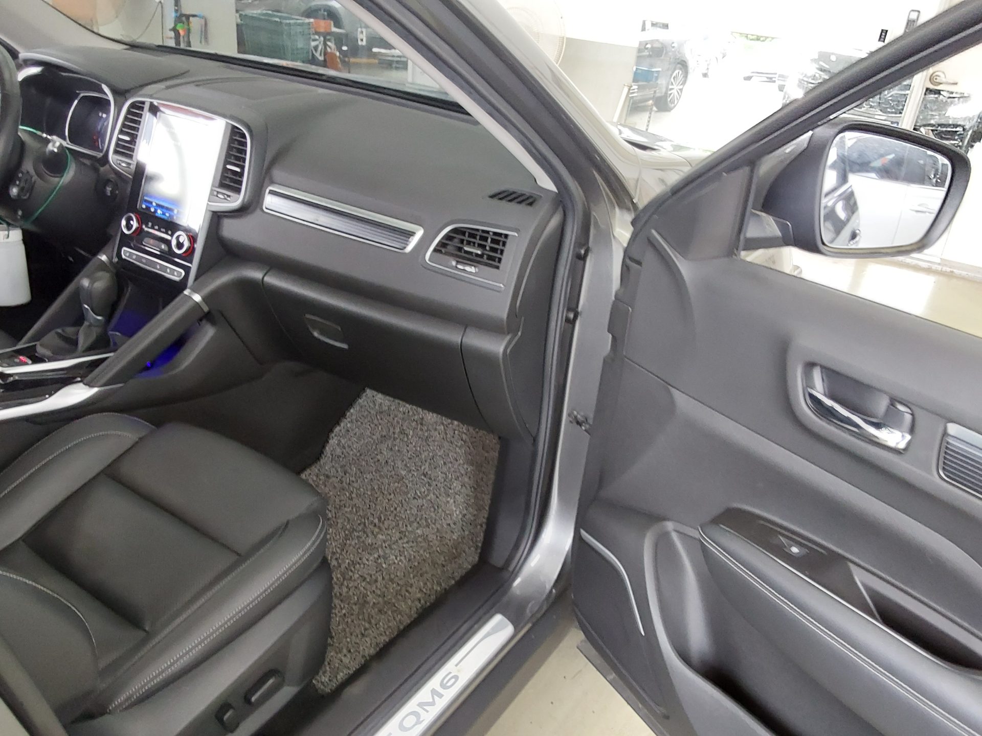 2022 - renault qm6