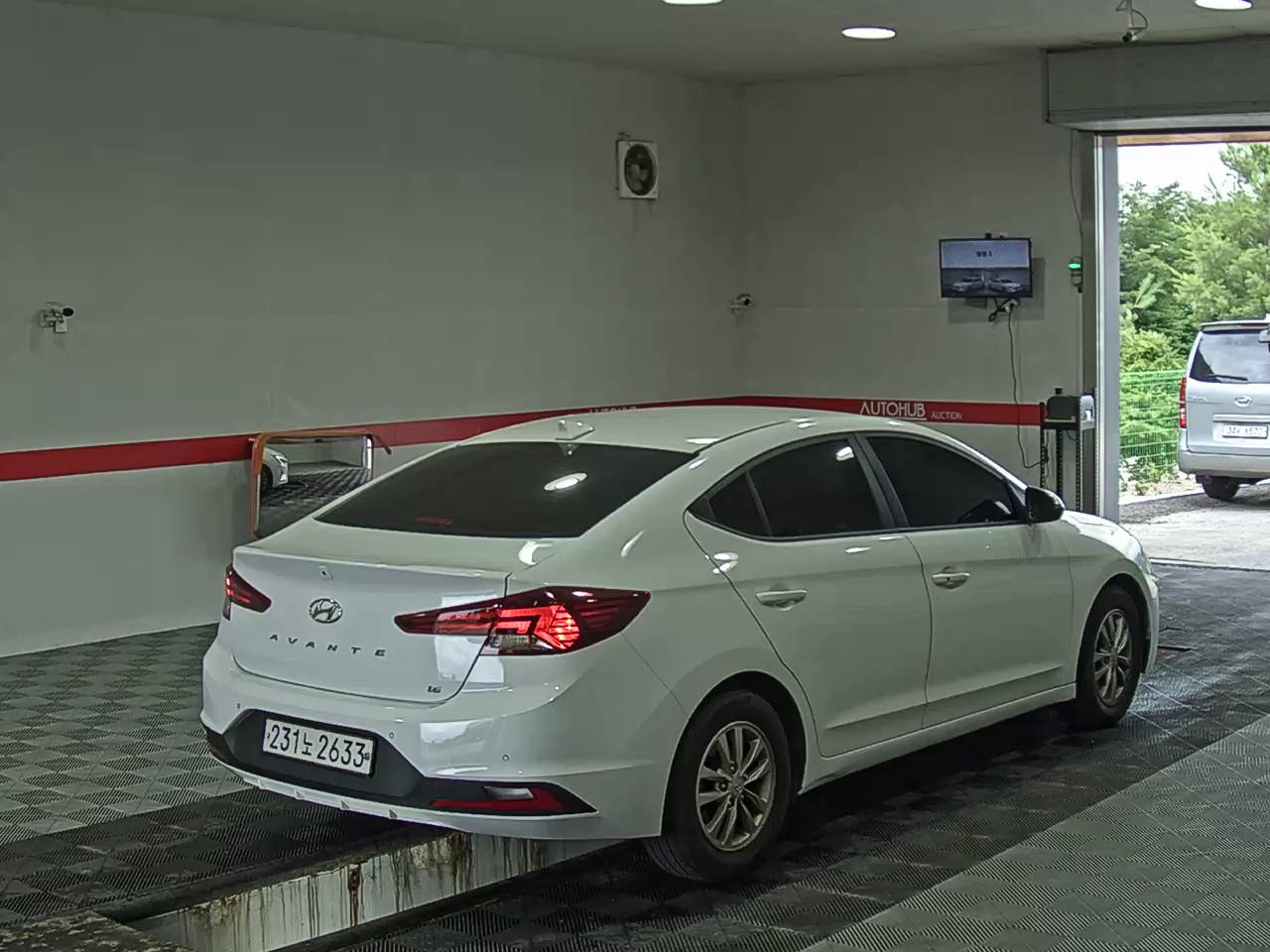 2020 - hyundai avante