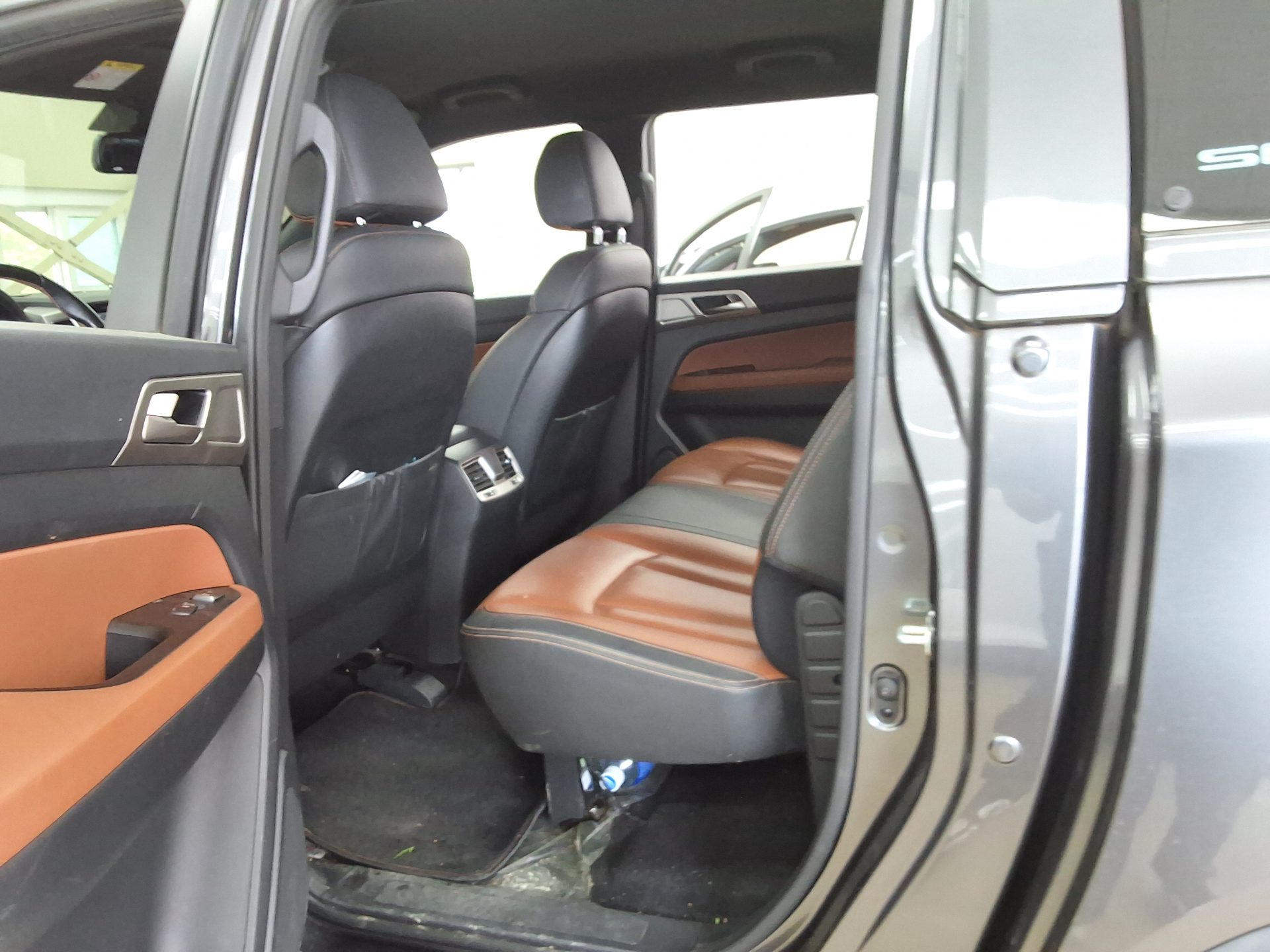 2019 - ssangyong rexton