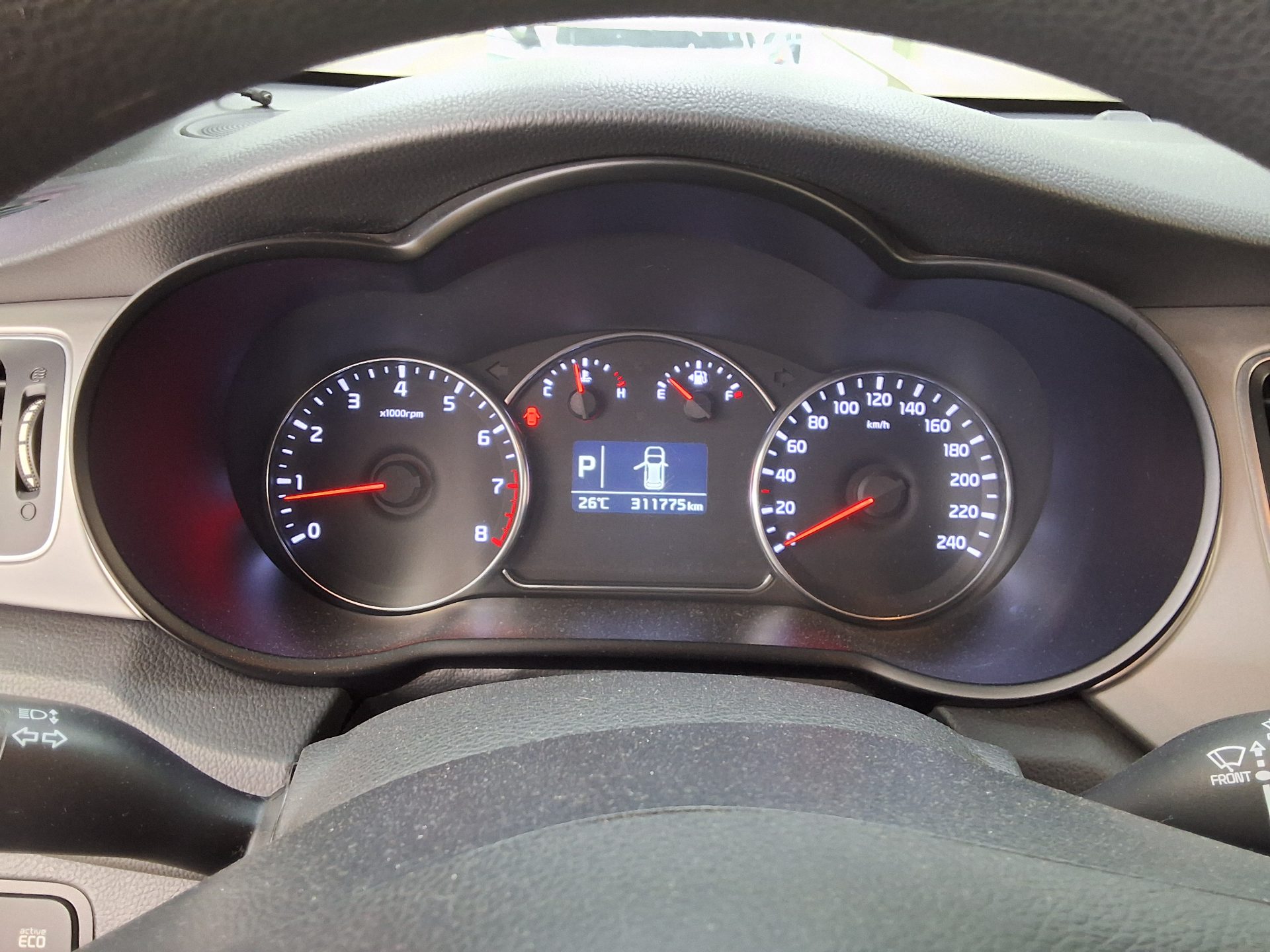 2016 - kia carens
