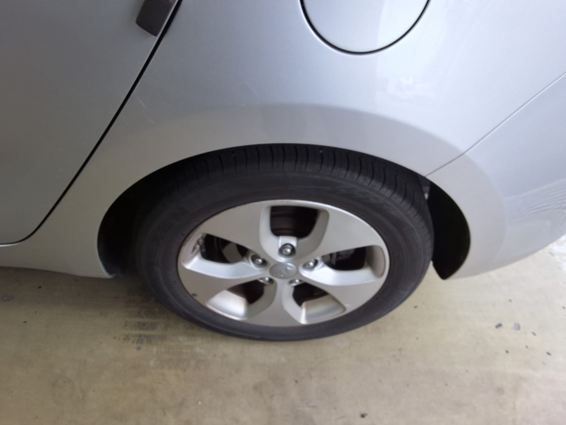 2016 - kia carens