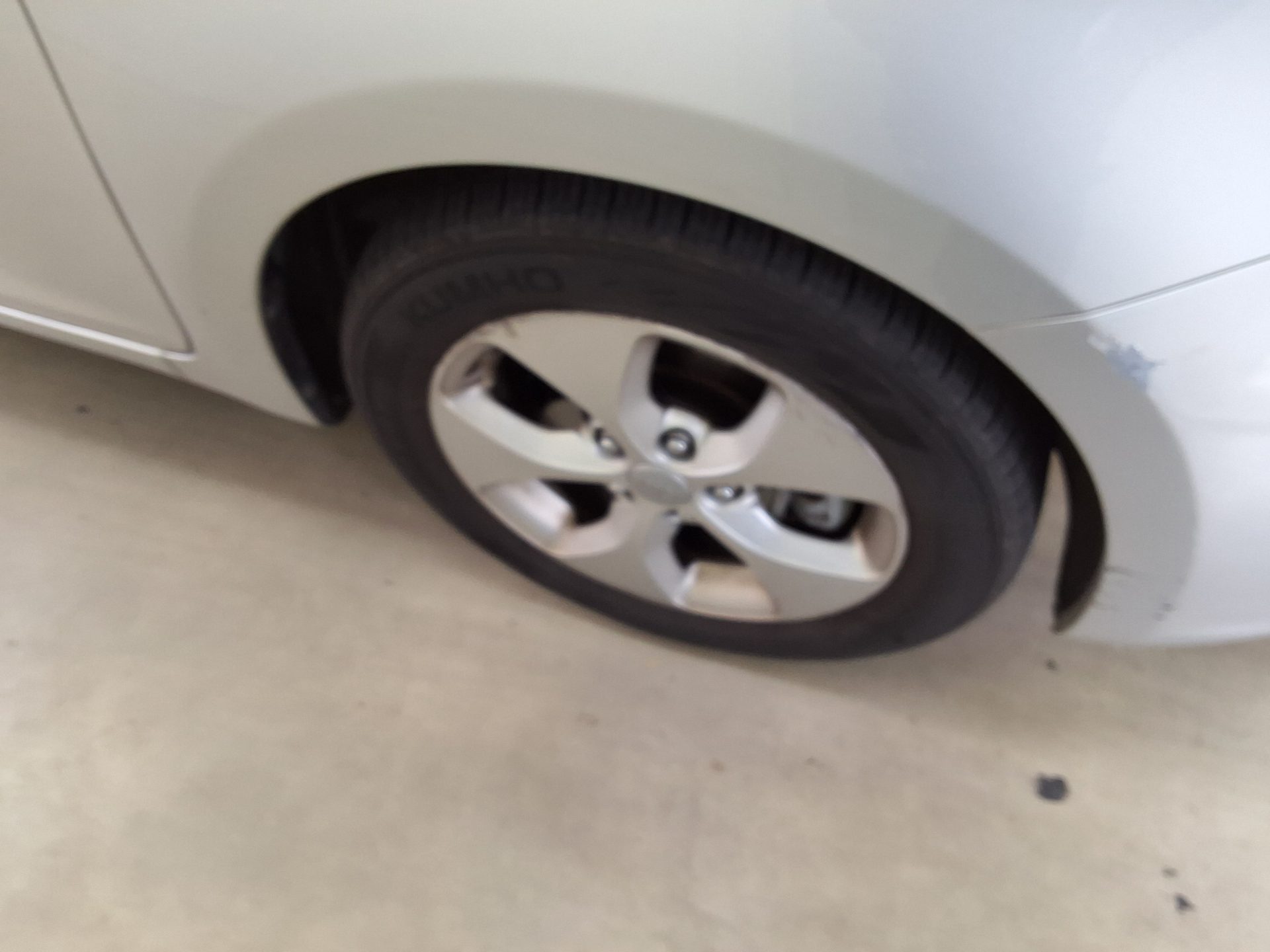 2016 - kia carens