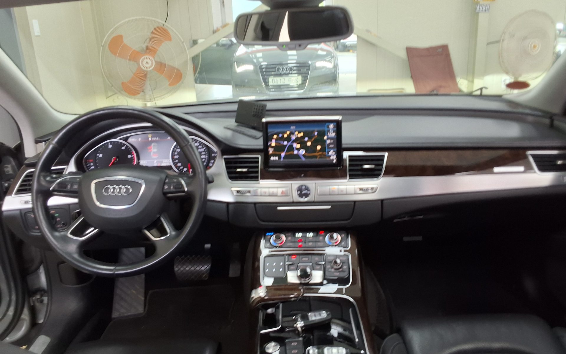 2013 - audi a8