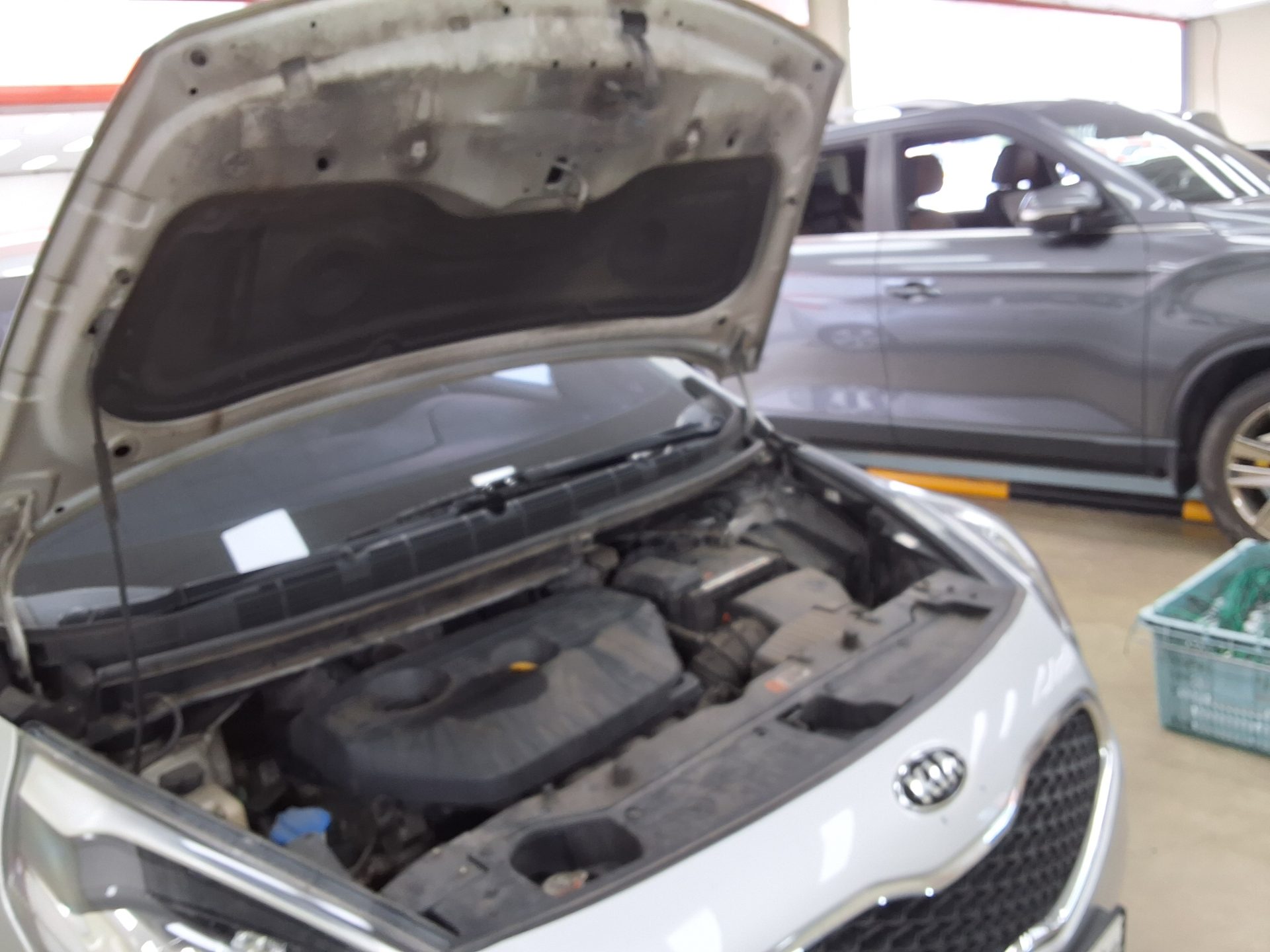 2016 - kia carens