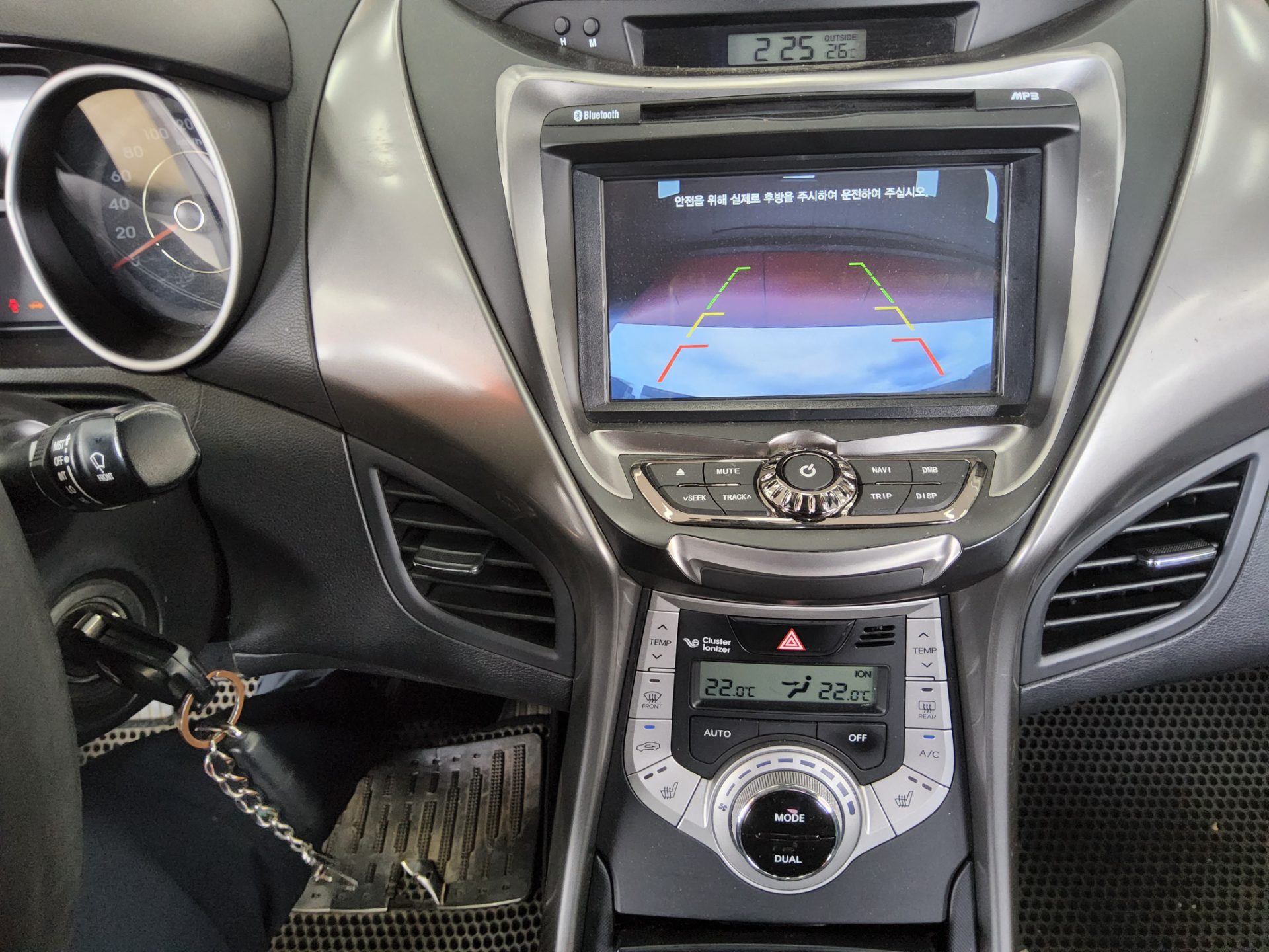 2012 - hyundai avante