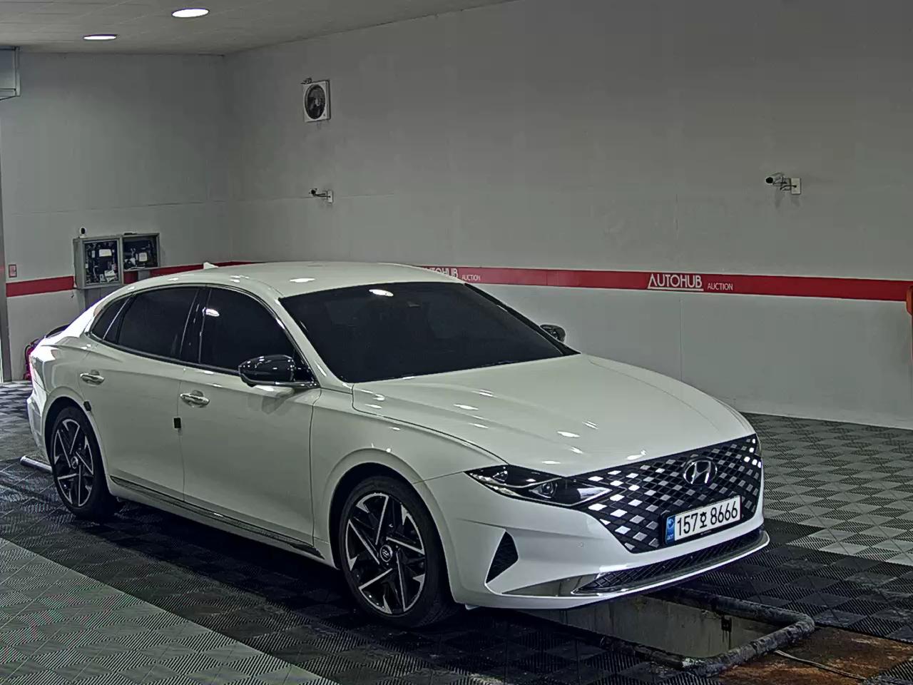 2022 - hyundai grandeur