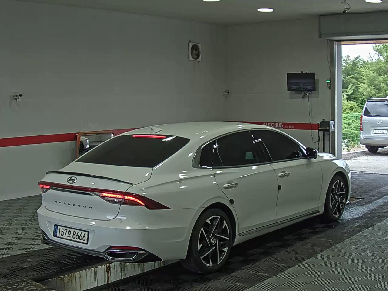 2022 - hyundai grandeur