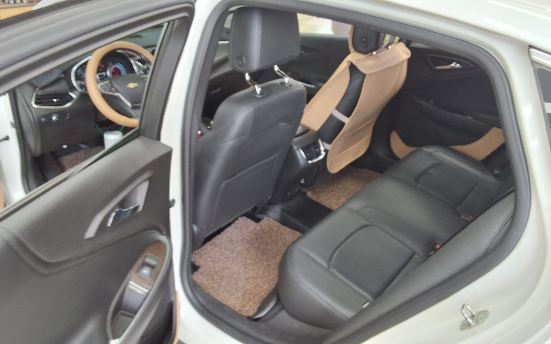 2017 - chevrolet malibu
