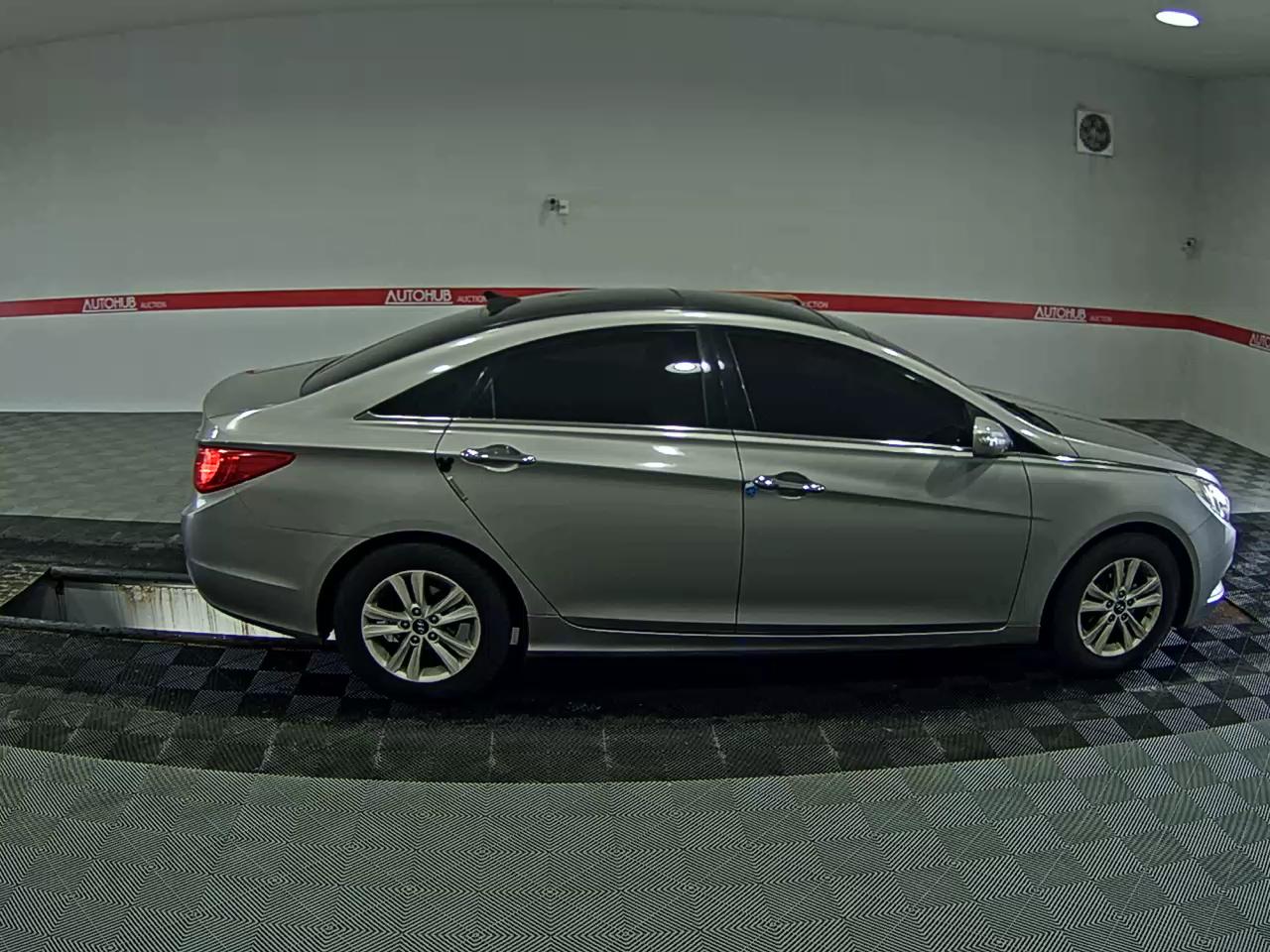 2010 - hyundai sonata