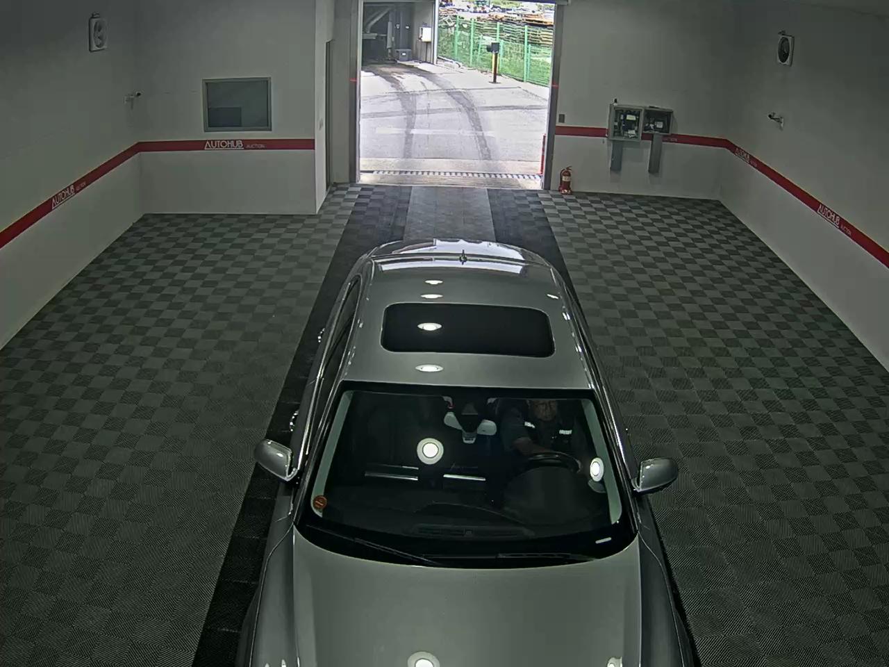 2013 - audi a8