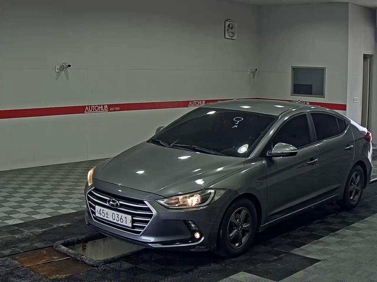 HYUNDAI AVANTE GDi