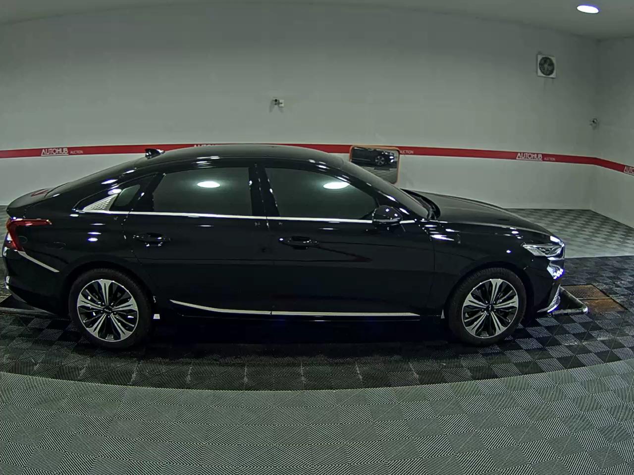 2024 - kia k8