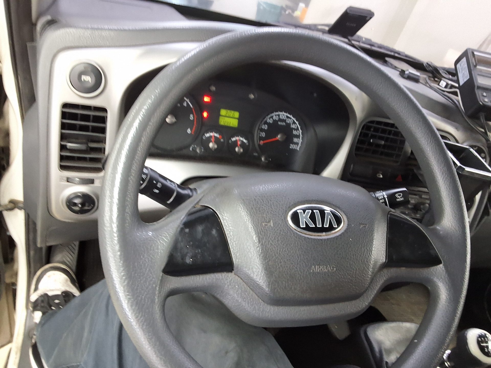 2015 - kia bongo