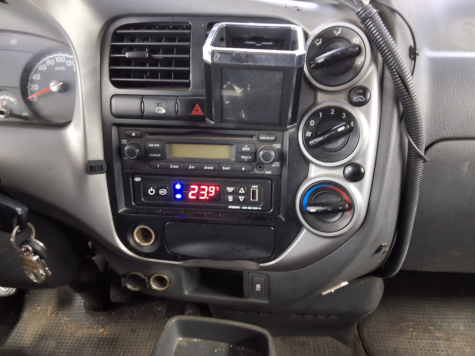 2015 - kia bongo