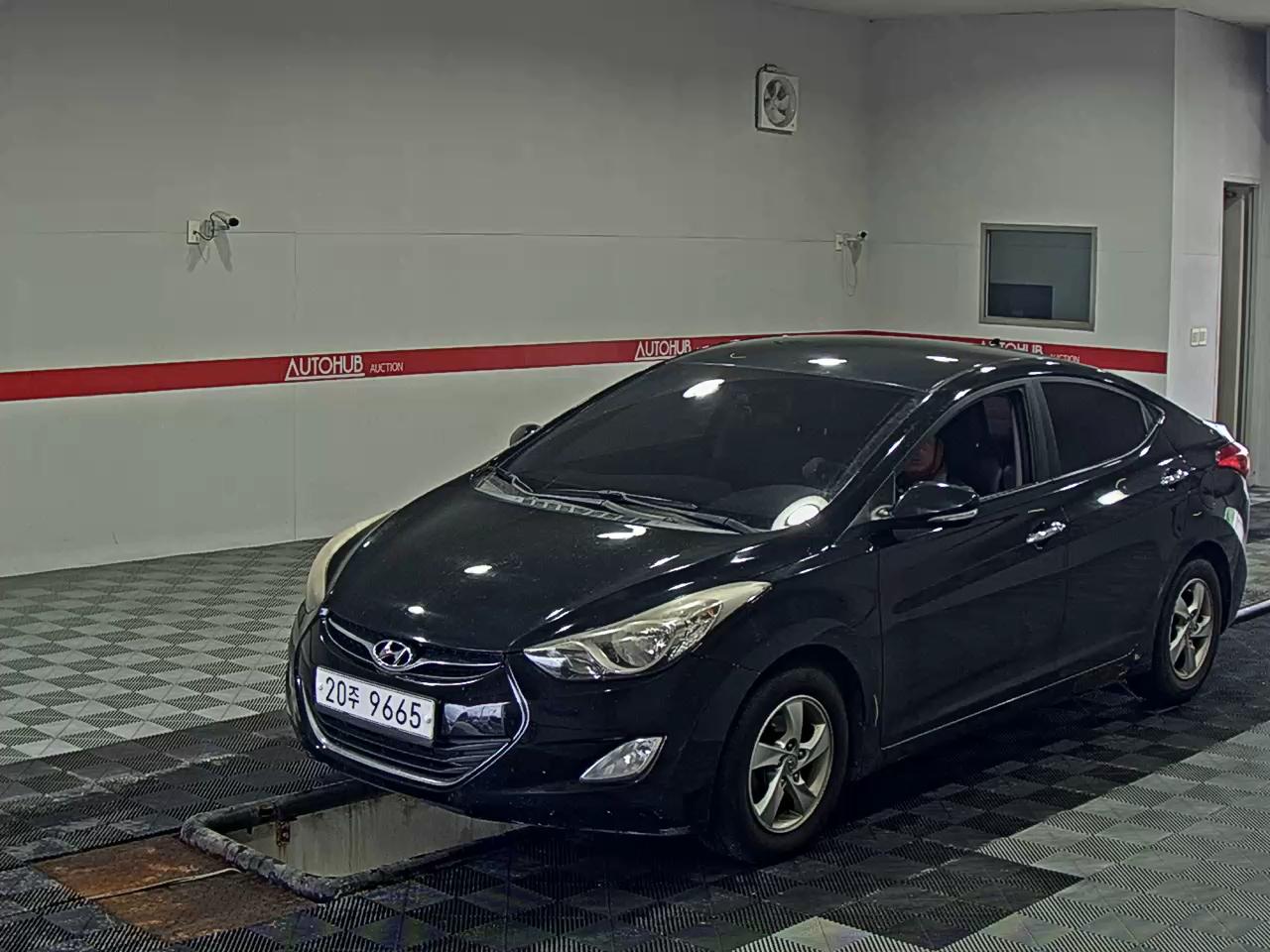 2012 - hyundai avante