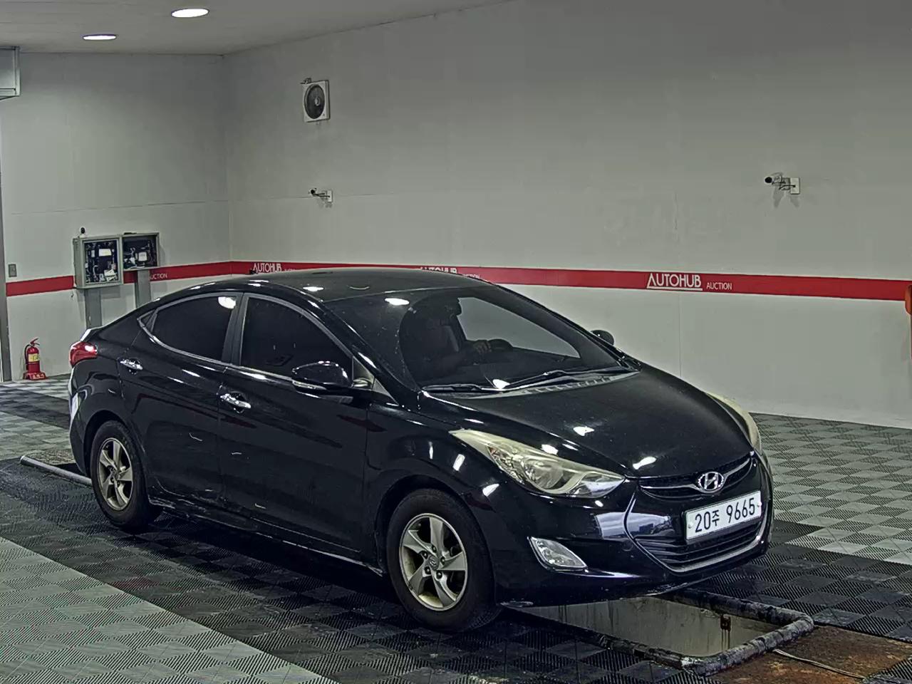 2012 - hyundai avante
