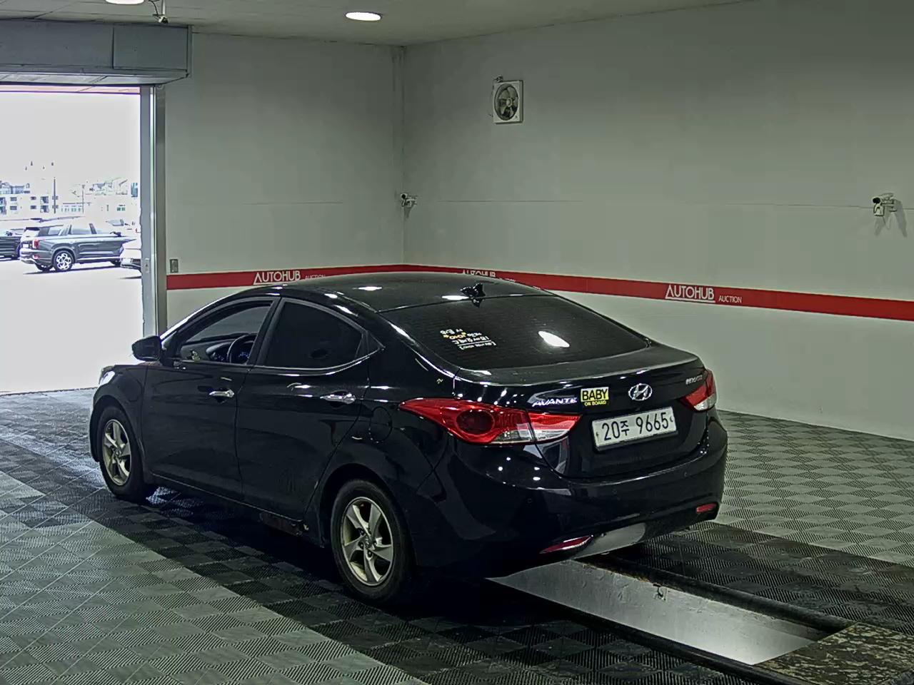 2012 - hyundai avante