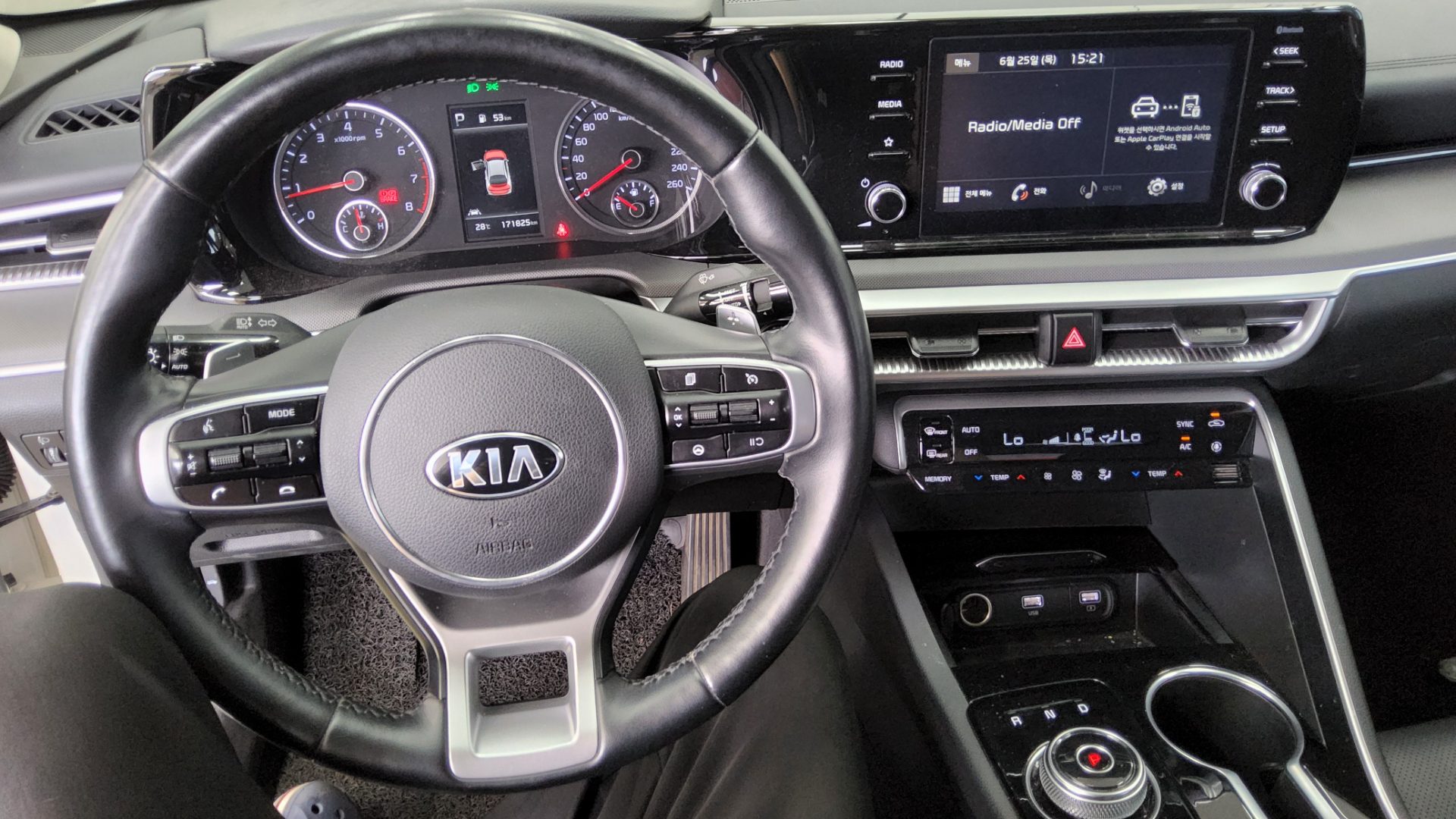 2021 - kia k5