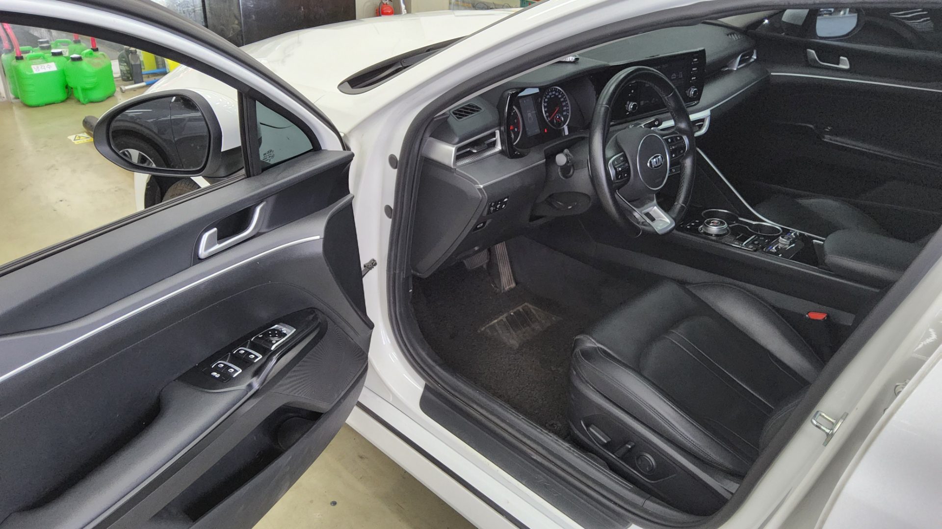 2021 - kia k5