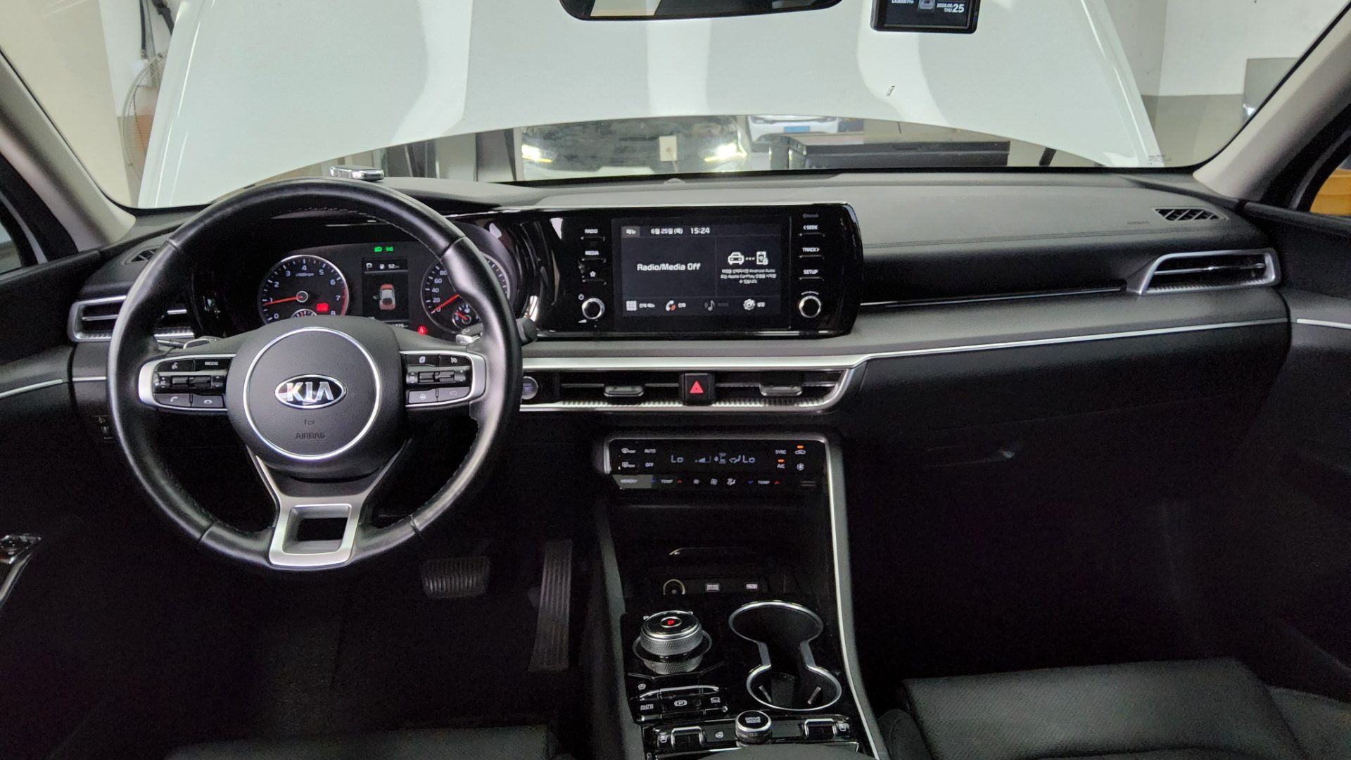 2021 - kia k5