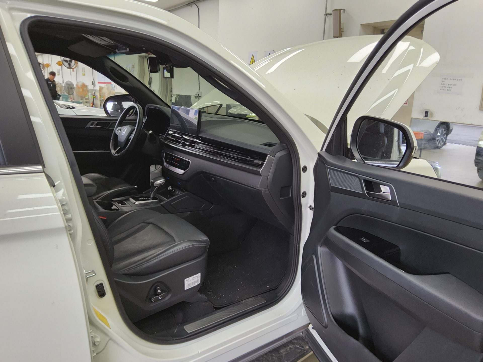 2025 - ssangyong rexton