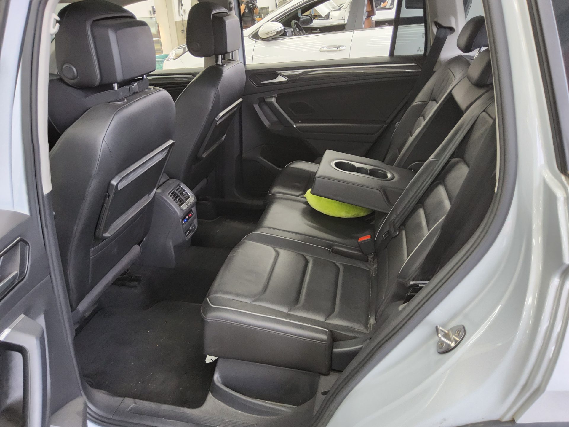 2018 - volkswagen tiguan