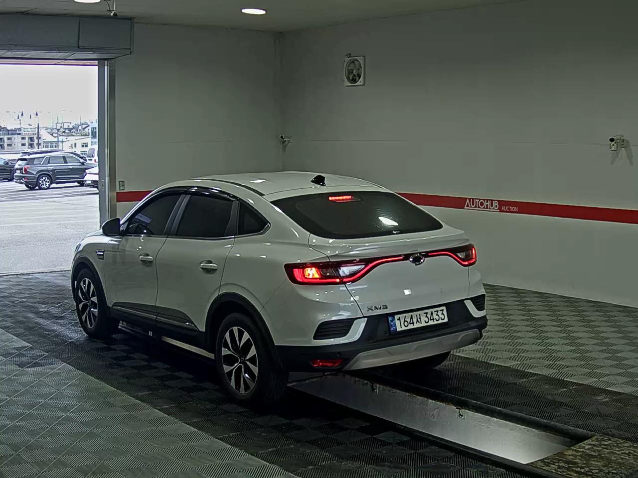 2023 - renault xm3