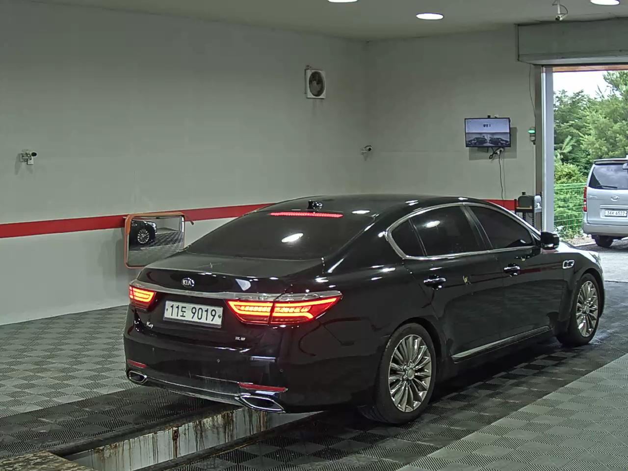 2015 - kia k9