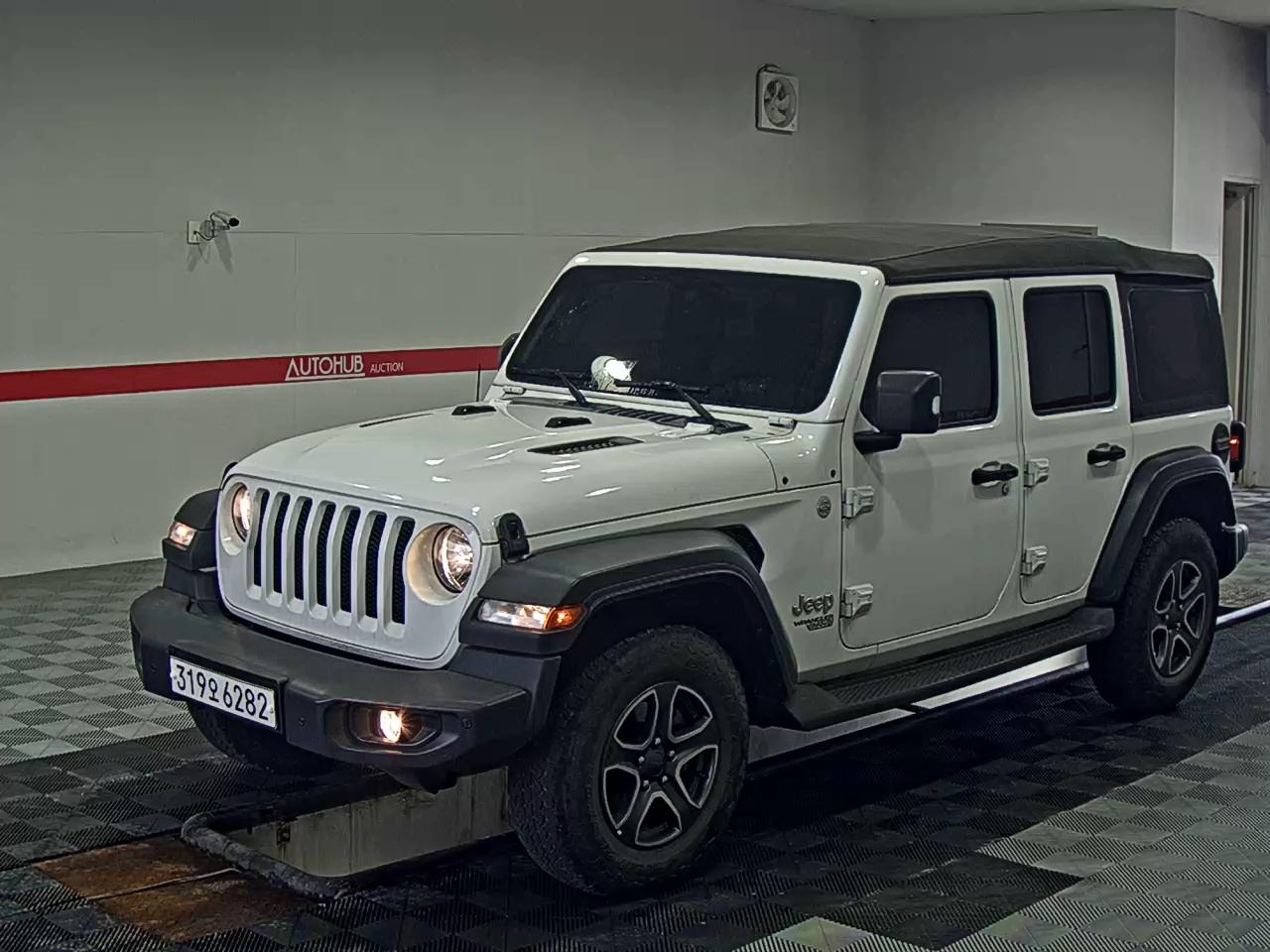 2019 - jeep wrangler