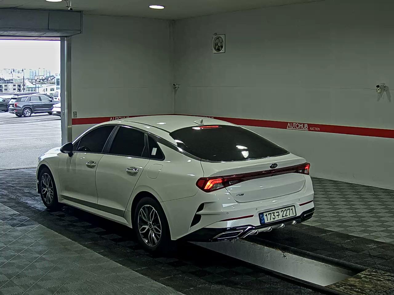 2021 - kia k5