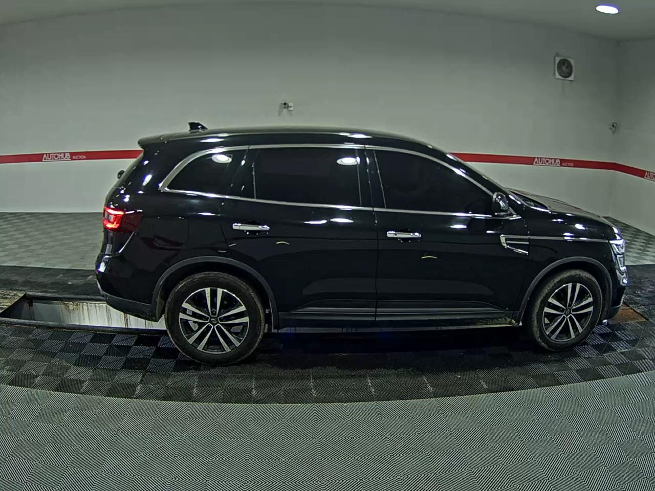 2020 - renault qm6