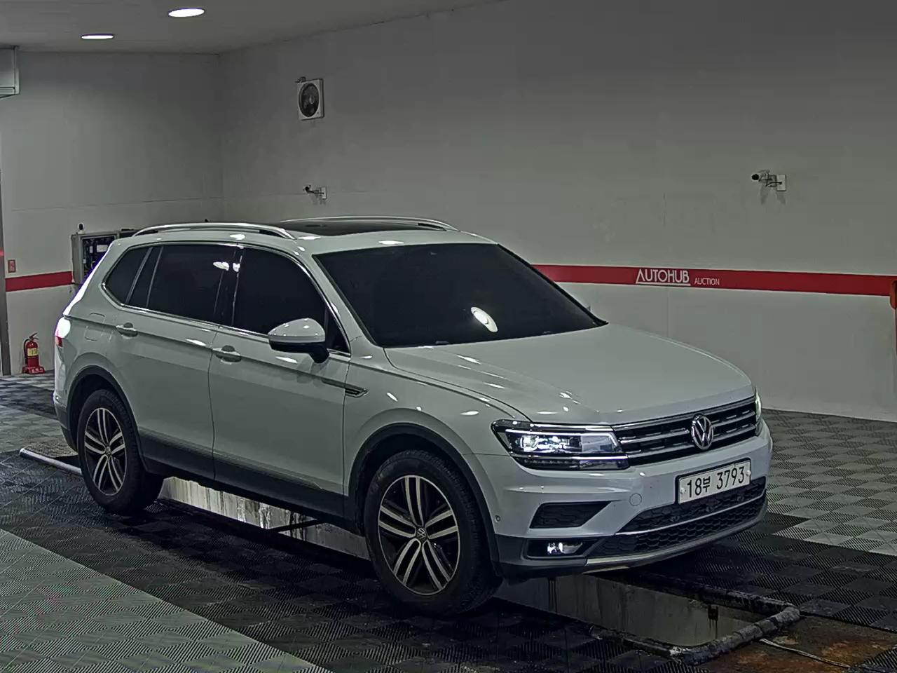 2018 - volkswagen tiguan