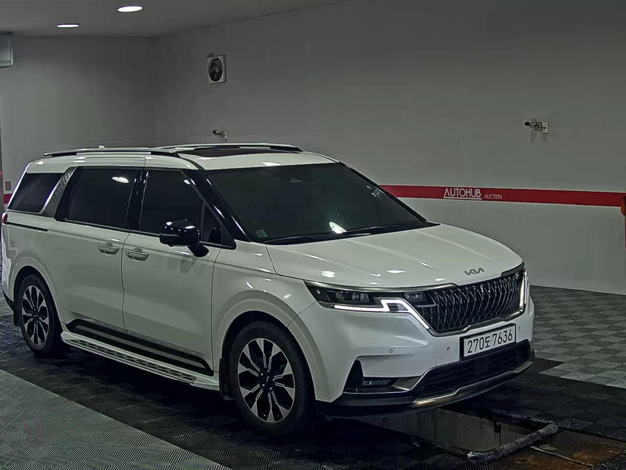 2023 - kia carnival